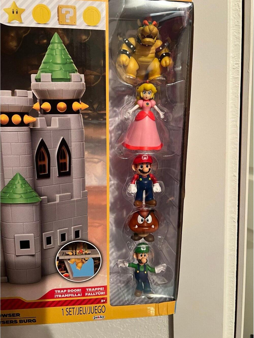 Super Mario Bowsers Castle -delexue set with 5 figures - Picture 5 of 6
